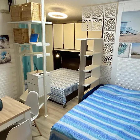 Incantevole Indipendente A Due Passi Mare Ferienhaus