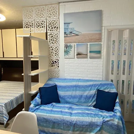 Incantevole Indipendente A Due Passi Mare