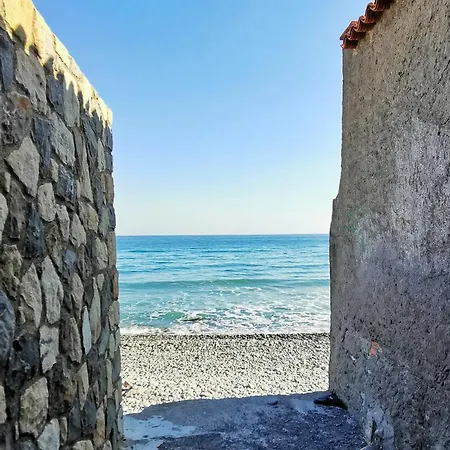 Incantevole Indipendente A Due Passi Mare 別荘 *